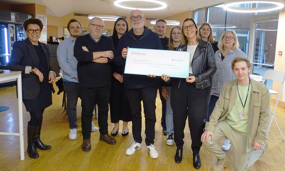 Remise de chèque de la Fondation Adecco