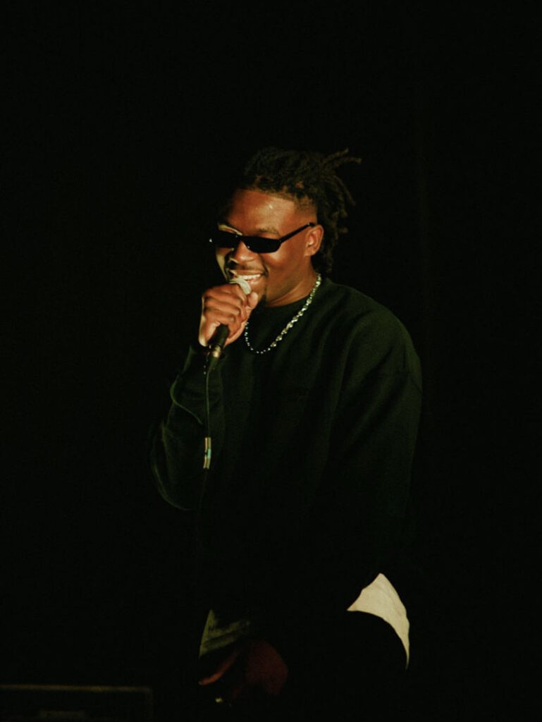 Moné en concert